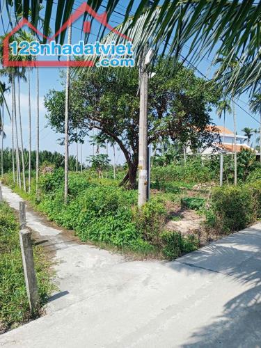 Chủ kẹt tiền cần bán lô đất tại MT đường DX 017 có 1000 m² đất ở., Cẩm Thanh giá 18 tỷ - 1