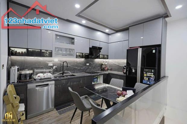 Nguyễn Chính – Hoàng Mai – Thiết Kế Hiện Đại – Ô Tô Ngủ Trong Nhà, 40m 6 Tầng, 9,999 Tỷ - 2