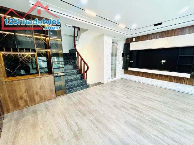 Nhà phân lô trung tâm quận Hoàng Mai, 38m2, 7 tầng tháng máy, MT 5m, ô tô vào nhà, full - 2