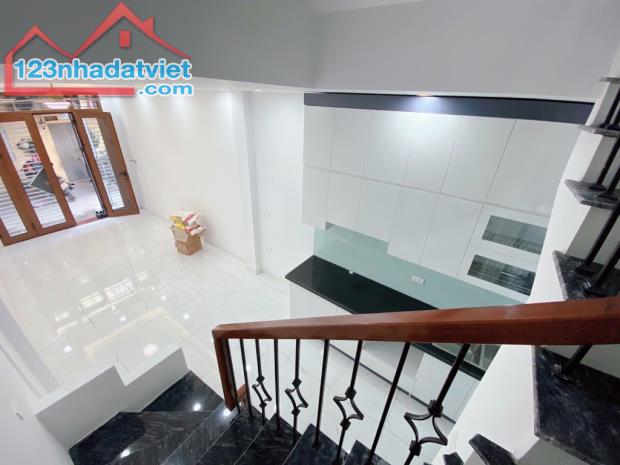 ĐẠI MỖ - NHÀ MỚI - VÀI BƯỚC TỚI TRƯỜNG - Ô TÔ 20M -  75M2 - 8 TỶ
