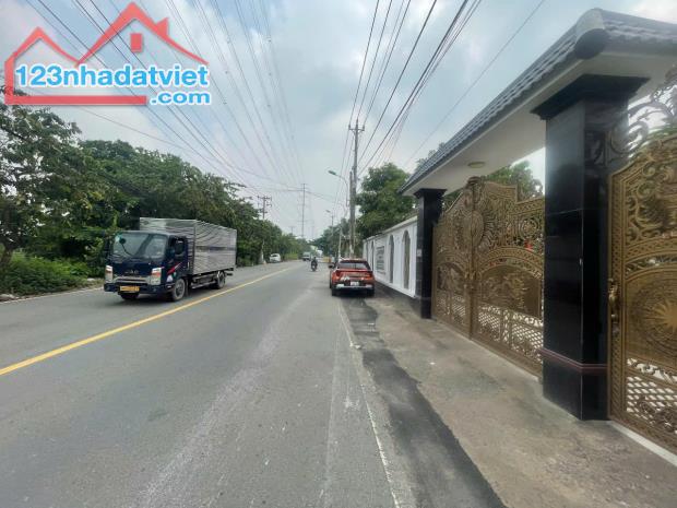 10455m2 đất mặt tiền đường Thanh Niên Hóc Môn giá 3.5 triệu/m2