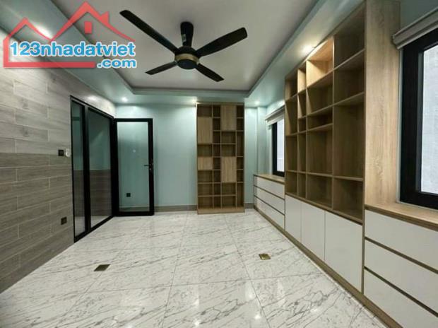 CHỦ GỬI CẦN BÁN GẤP NHÀ HẺM 60m²-3tỷ550(TL)Đ.Hậu Giang P6 Quận 6 - Đã có sổ mua bán sang t - 3