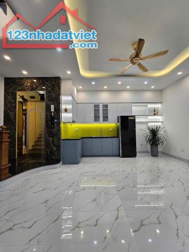 Gần đường 18M Mỗ Lao, Nhà 40M mt6m 5t Thang Máy,ngõ to,an sinh đỉnh - 1