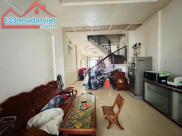 Mặt tiền Cao Lỗ 4x20 sổ riêng 4 tầng chỉ 16 tỷ 7 - 1