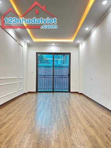 🌟 Nhà đẹp 5 tầng Nguyễn Khuyến, Văn Quán – 50m²–giá đẹp - 2