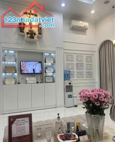 Giá ngộp..chỉ 14 tỷ990. Bán nhà 2L siêu đẹp ngay trung tâm TM VinCom Biên Hoà. 7x17m. - 4