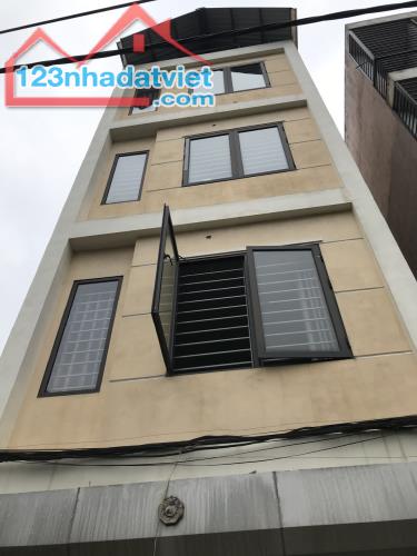 🏠 BÁN NHÀ LÔ GÓC 3 MẶT THOÁNG - VF7 2 CUA VÀO TẬN PHÒNG KHÁCH – 5PN – GIÁ CHỈ 5 TỶ 100 TR - 1