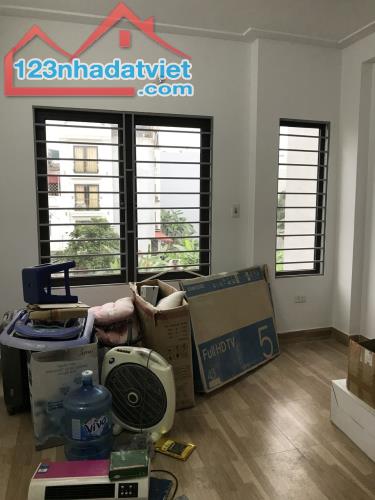 🏠 BÁN NHÀ LÔ GÓC 3 MẶT THOÁNG - VF7 2 CUA VÀO TẬN PHÒNG KHÁCH – 5PN – GIÁ CHỈ 5 TỶ 100 TR - 2