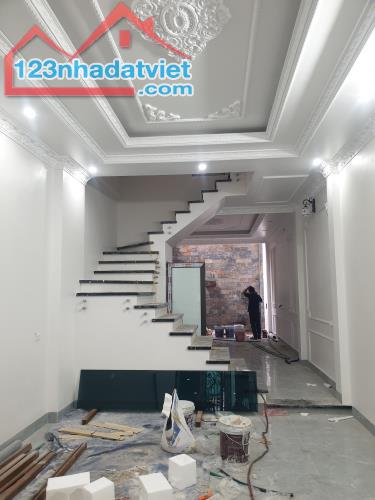BÁN NHÀ  ĐẸP 5.8 TỶ 4 TẦNG 64M2 CÓ GARA Ô TÔ KHU ĐÔ THỊ THỐNG NHẤT - 1