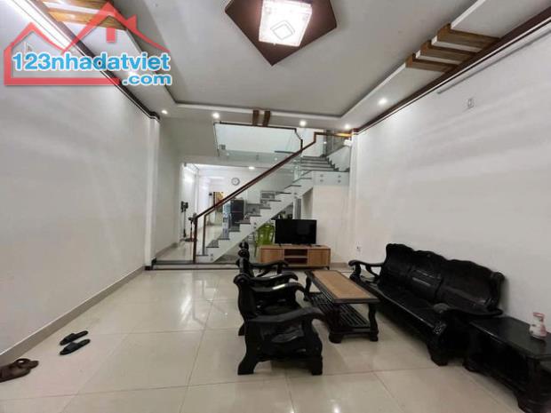 BÁN NHÀ 2 TẦNG ĐƯỜNG ĐẶNG HUY TÁ SÁT BIỂN