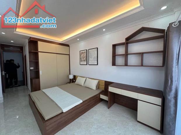 HOA KHÔI 2025-HOÀNG QUỐC VIỆT- CẦU GIẤY-36M-6 TẦNG-THANG MÁY-Ô TÔ ĐỖ CỬA-VỊ TRÍ VÀNG 8,3 Ỷ - 1
