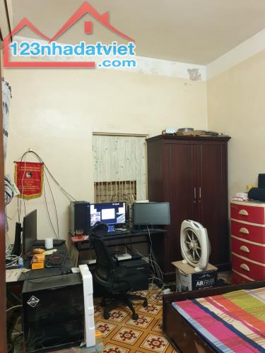 BÁN NHÀ MẶT ĐƯỜNG ĐẶNG XUÂN BẲNG 3 TẦNG 49M2 GIÁ 4.8 TỶ - 4