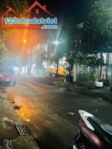 bán đất tặng dãy trọ 5 phòng – sẵn nguồn thu – cách lê đại hành vài bước - 1