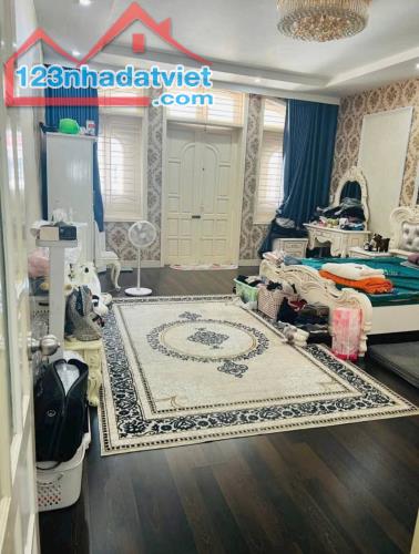Bán nhà Đà Nẵng, Máy Tơ, Ngô Quyền, Hải Phòng. 4 tầng, 59m2, 6,5 tỷ. Ngang 5,45m, d2 - 4