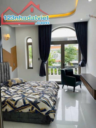 BÁN NHÀ ĐẸP 2 TẦNG ĐƯỜNG LỖ GIÁNG 24 - HOÀ XUÂN 🔥 , DT 100m GIÁ CHỈ NHỈNH 4 TY 🏡 - 3