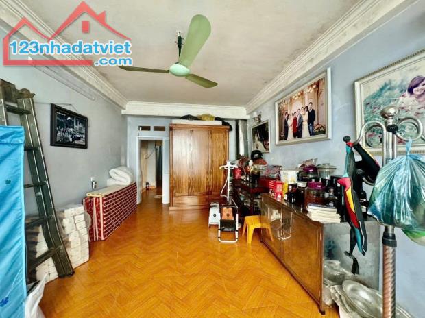 BÁN NHÀ VIP PHÂN LÔ PHỐ TRẦN QUỐC HOÀN – 42M2 x 5 TẦNG – GIÁ 14.2 TỶ (CÓ THƯƠNG LƯỢNG) - 1