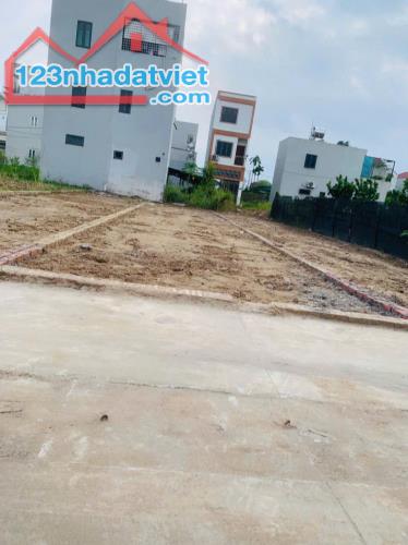 Bán đất tổ 9 thị trấn Quang Minh, Mê Linh. Gần KCN và trường CD Y Dược Tuệ Tĩnh
