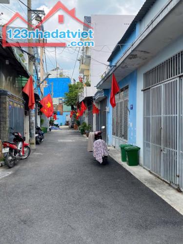 Nhà xinh sổ hồng riêng góc 2 mặt hẻm đường nhựa 5m tân chánh hiệp 03 - 1