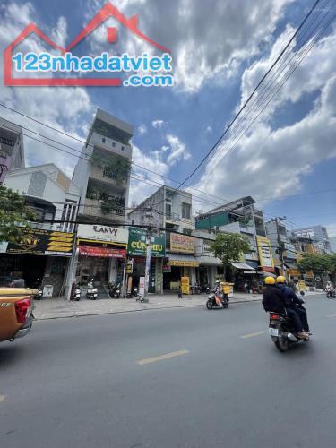 Nhà 2 MTKD Trước và Sau điều kd được DT: 4x30m nhà 5 tấm giá bán : 22 tỷ TL