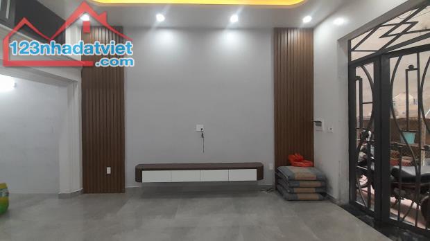 Bán gấp nhà Lê Lai, Máy Tơ, Ngô Quyền, HP. 2,639 tỷ, 45m2, 3 tầng. - 2