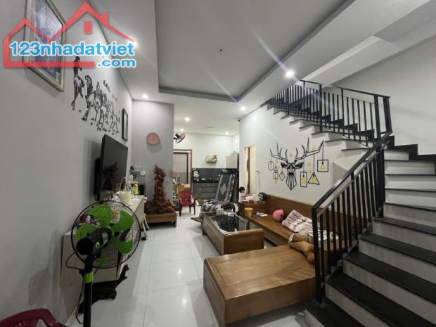 ♥ Nhà Kiệt MT Núi Thành gần Phố Bạch Đằng, 48m2, 3 tầng, 3PN, 3.6 tỷ