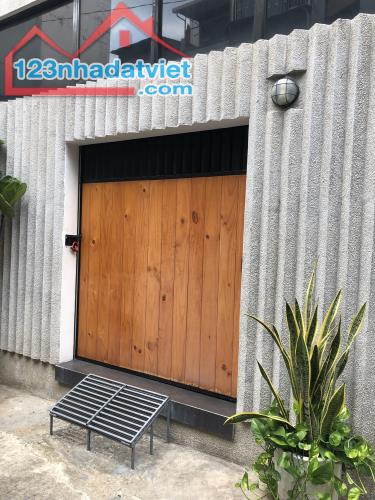 NHÀ ĐẸP TRUNG TÂM KHU PHAN XÍCH LONG - HÀNG HIẾM - GIÁ 4.8 T - 1
