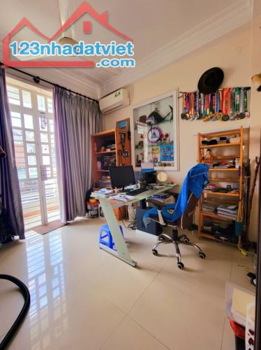 BÁN NHÀ 6 TẦNG MẶT TIỀN DUY TÂN – SIÊU HIẾM PHÚ NHUẬN  5PN  GIÁ CHỈ 10.7 TỶ  MUA KHÔNG