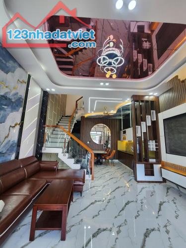 Bán Nhà đường nhựa, SHR có hoàn công Giáp Chợ Bình Chánh. - 2