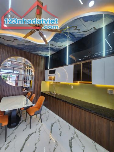 Bán Nhà đường nhựa, SHR có hoàn công Giáp Chợ Bình Chánh. - 3