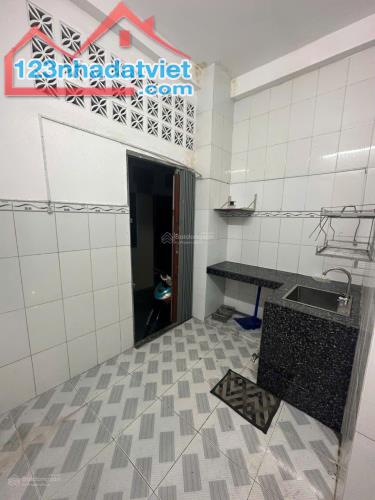 🌹🌹NHÀ QUẬN 5- Hẻm XH 5m Tới Nhà,Sát Mặt Tiền Nguyễn Văn Cừ 4Tầng 5PN, Xíu 5Tỷ - 5