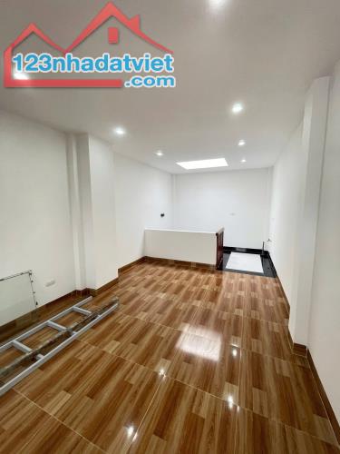 🎁NHÀ MỚI HOÀNG MAI _ MẶT NGÕ KINH DOANH SẦM UẤT RỘNG THÔNG THOÁNG - Ô TÔ ĐỖ CỔNG - 4