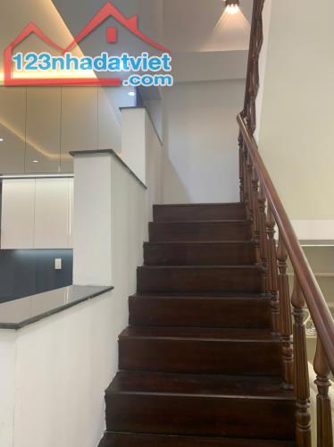 ♣ Nhà sát MT Phan Châu Trinh, 58m2, 3 tầng cực xịn sò, sang trọng, 4PN, 4.x tỷ - 3