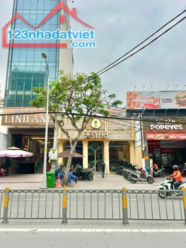 Bán nhà 519 Nguyễn Thị Thập, Quận 7, dt 8,5x21,5m, cấp 4 giá 90 tỷ