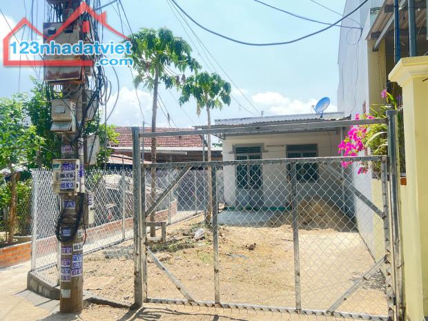 BÁN ĐẤT THỔ CƯ CÓ SẴN NHÀ CẤP 4 – GẦN TRUNG TÂM TP. NHA TRANG