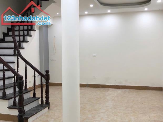 Chính chủ cho thuê nhà riêng tại ngõ 178 Quan Nhân, Quận Thanh Xuân