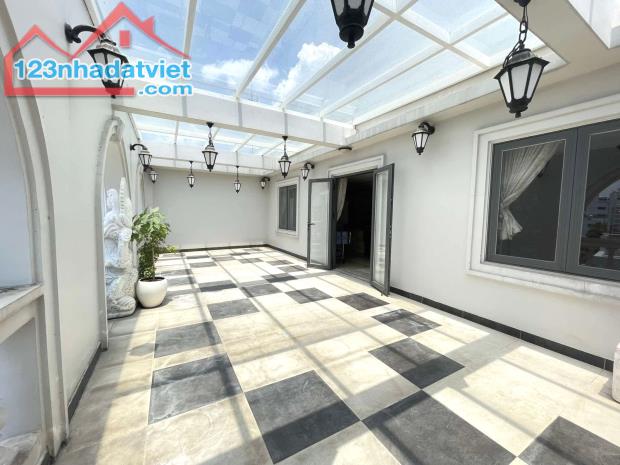 VIP MẶT TIỀN KHU PHỐ TÂY QUẬN 1 - 8 TẦNG - THANG MÁY - MB KINH DOANH - 10P CHDV - CHỈ 4xTỶ - 4