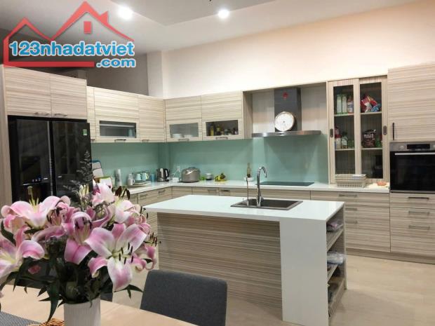 Bán Villa lô góc Chế Lan Viên sát biển dòng tiền 80 triệu/ tháng giá cực tốt - 2