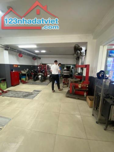 Bán Nhà mặt tiền Văn Tiến Dũng, gần BX quận 8, 166m2, 10,999 Tỷ. Dòngng tiền ổn định - 2