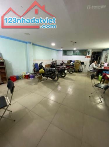 Bán Nhà mặt tiền Văn Tiến Dũng, gần BX quận 8, 166m2, 10,999 Tỷ. Dòngng tiền ổn định - 3