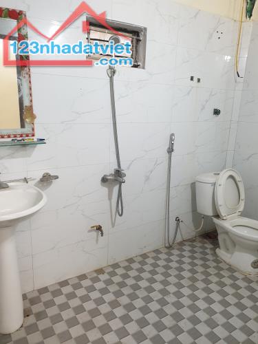 BÁN NHÀ 1.18 TỶ 1.5 TẦNG 54M2 ( HƯỚNG NAM ) NGÕ ĐIỆN BIÊN - 4