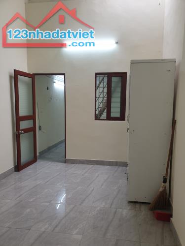 BÁN NHÀ 1.18 TỶ 1.5 TẦNG 54M2 ( HƯỚNG NAM ) NGÕ ĐIỆN BIÊN - 5