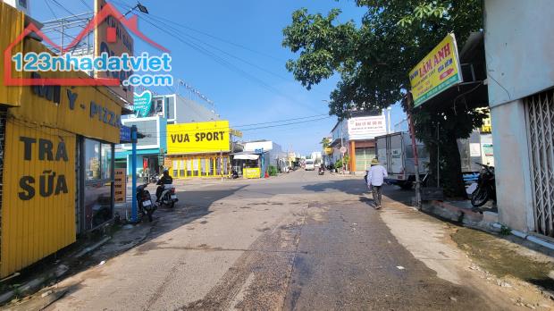 Bán nhà diện tích lớn 351m Mặt tiền Hoàng Văn Thụ ngang 13m Phú Quốc Kiên Giang vị trí đẹp