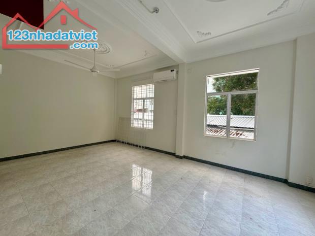 Mặt tiền Hưng Phú, ngang 8m,132m2, 1 bước cầu chữ Y chỉ 16 tỷ nhỉnh - 0931172218 - 3