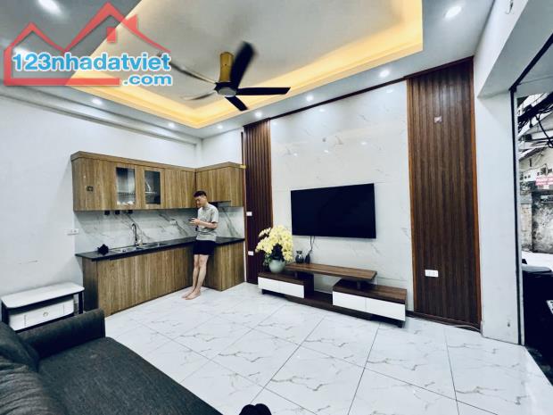 BÁN NHÀ THANH NHÀN - HAI BÀ TRƯNG - NHỎ XINH - 28M - 5,95 TỶ - NGÕ THÔNG - 15M RA PHỐ