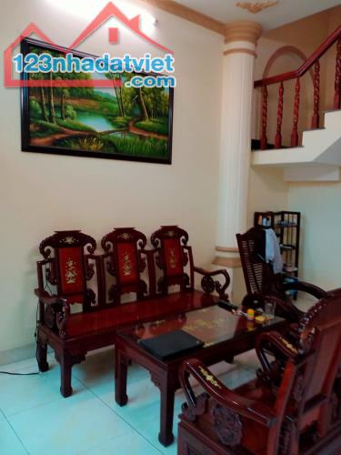 Căn nhà lâu năm Q10 - giá tốt với diện tích 70m2 ngang 5m - hẻm rộng - 1