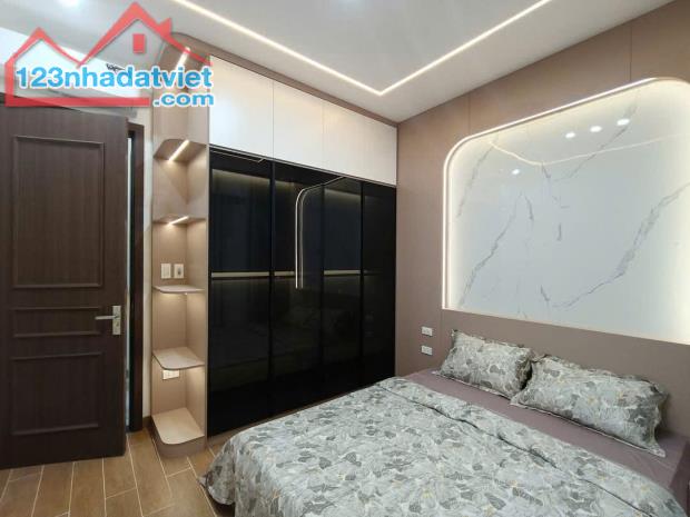 NHÀ CHÙA LÁNG  45M2, 4 TẦNG  TRUNG TÂM GẦN TRƯỜNG ĐH NGOẠI THƯƠNG - NGOẠI GIAO 10,9 TỶ - 3