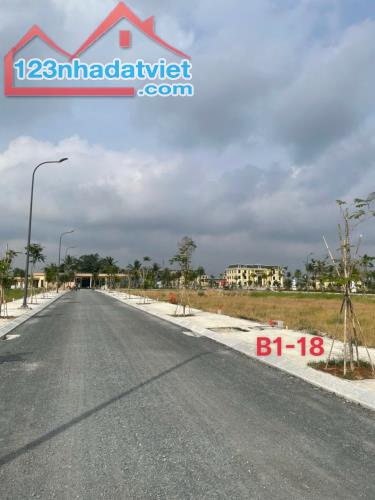 BÁN ĐẤT MT 12M SHR 6 X 18 TTHC - LONG AN CHỈ 600 TRIỆU - 1