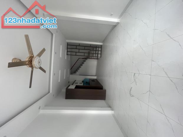 NHÀ ĐẸP LUNG LINH- Ở NGAY- RỘNG 42M2, MỖ LAO, 7.95tỷ. - 1