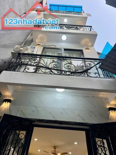 KHUYẾN MẠI LỚN!  Giá mới: 4.95 tỷ (Hạ 300 triệu đồng)  Địa chỉ: Ngõ 52 Minh Khai, Hai Bà - 1