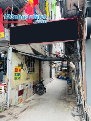 TOÀN CHDV QUẬN BA ĐÌNH - 40M RA MẶT PHỐ - 15 PHÒNG, DOANH THU 100TR/THÁNG - GIÁ 15 TỶ